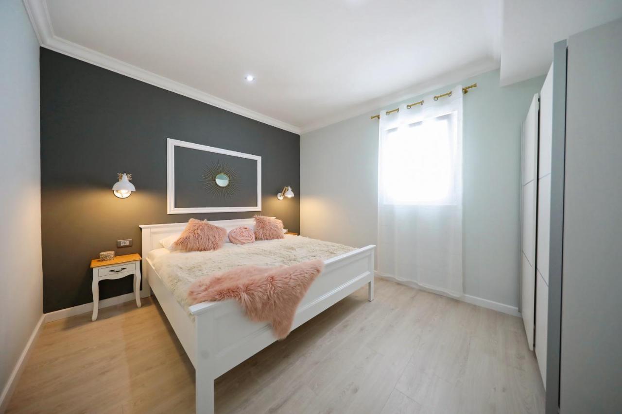 Doel Apartment *