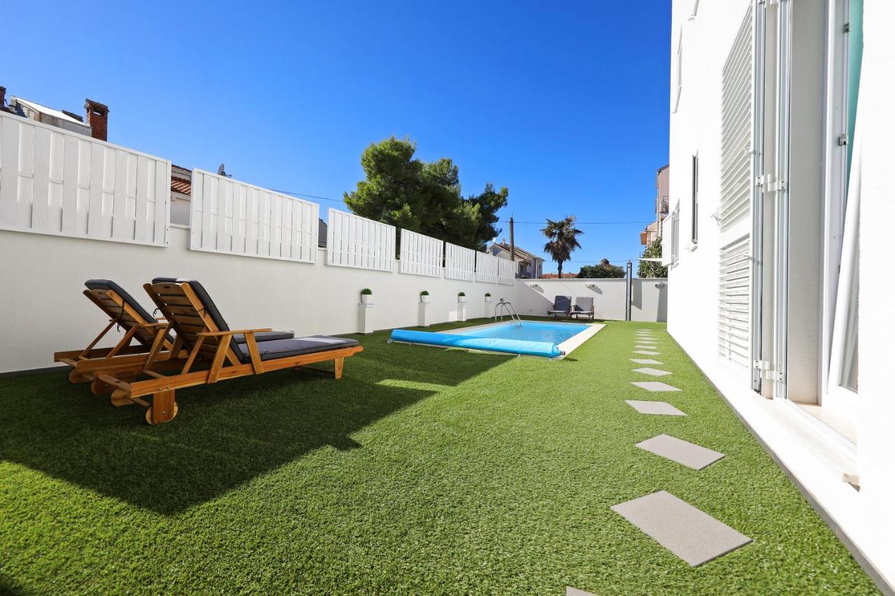 Apartament Doel *