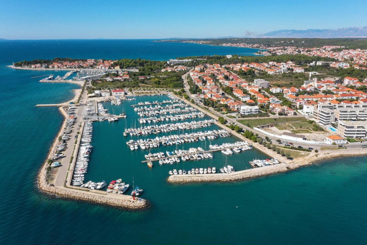 Apartma Doel *